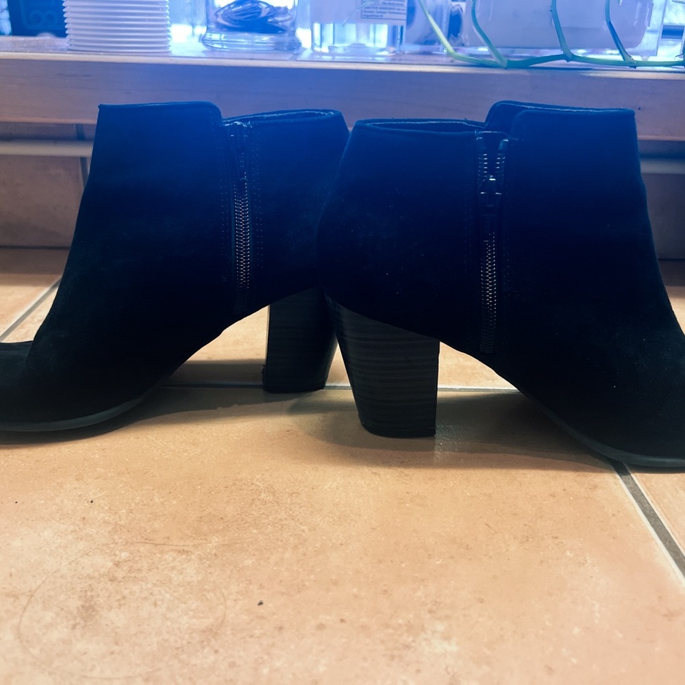 Heeled Booties - Picture 3 of 5